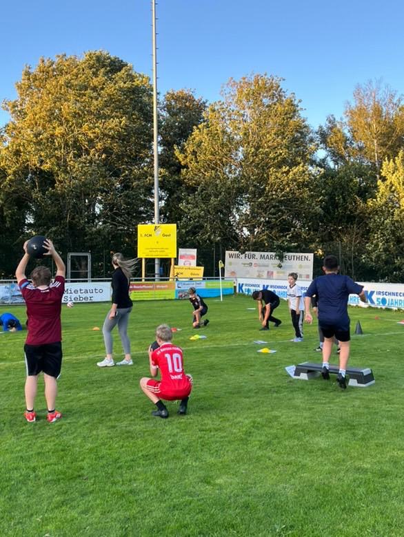 Fußballtraining mit Kindern und Jugendlichen